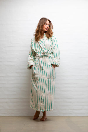 Naram Bathrobe, pure white & grass S/M